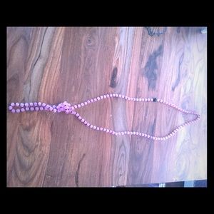 Long necklace in pink color